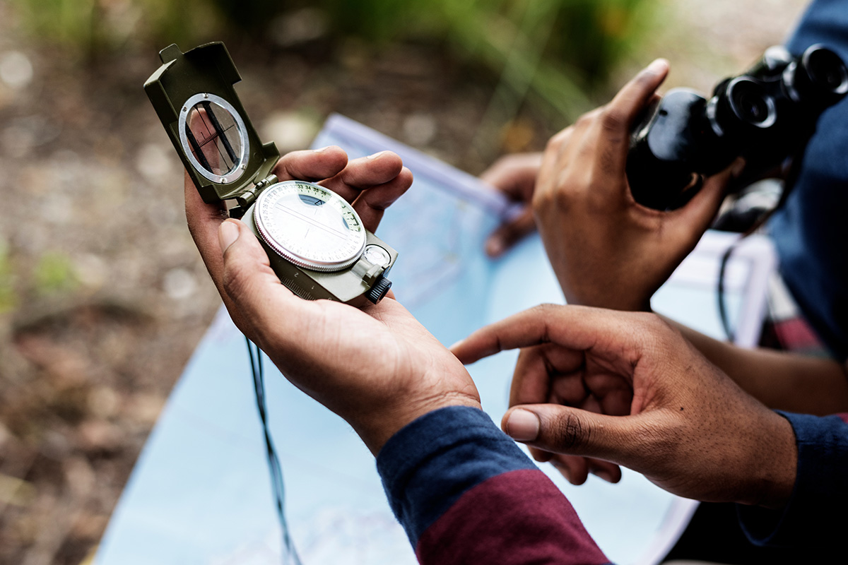 How to Use a Compass – The Modern Adventurer’s Guide 1