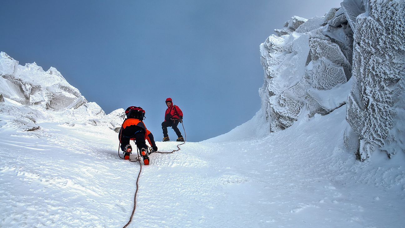 Microspikes vs. Crampons: Choosing the Right Gear for Your Winter Hiking20