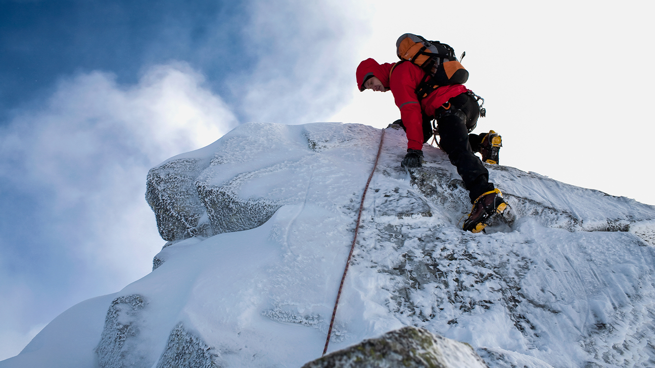 Microspikes vs. Crampons: Choosing the Right Gear for Your Winter Hiking 21