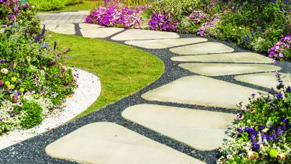 DIY Affordable Garden Path Ideas