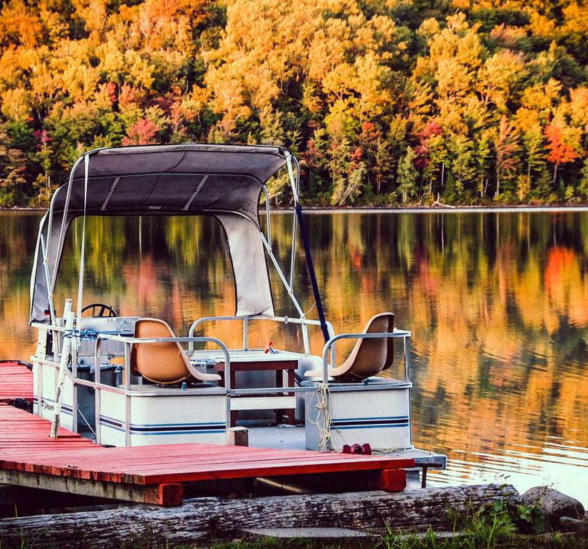 Ten Beautiful Lakes in the U.S. with Pontoon Boat Rentals