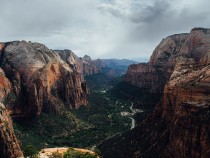 Landscape photo of Angels Landing in Zion National Park - the most popular hiking trail in the U.S.