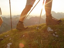 How to Clean Hiking Boots: A 101 Restoration Guide fi