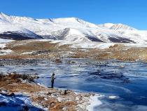 Mongolia’s Dayan Lake is a Winter Wonderland for Nomads