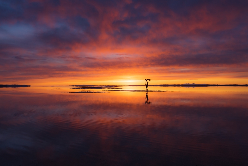Yoga-At-The-Salt-Flats_02