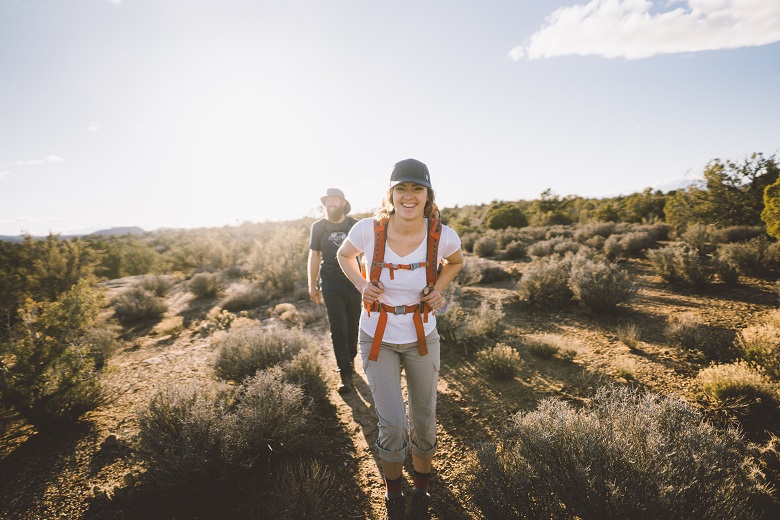 Desert Clothing - KUHL Men's and Women's Desert Hiking Clothes 2