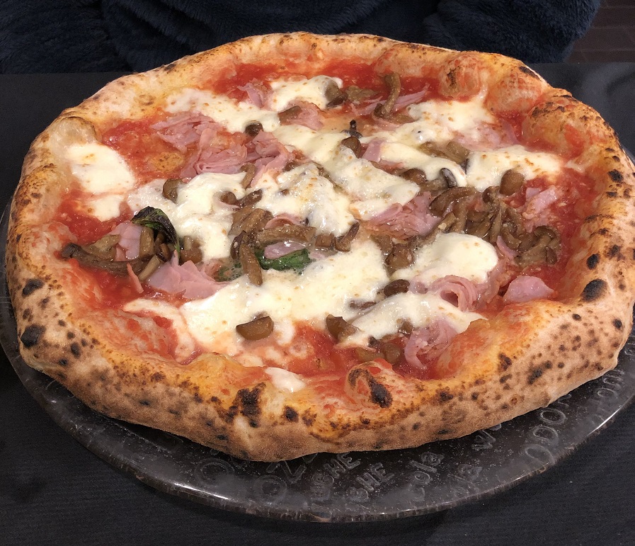Starita Pizza, Naples, Italy