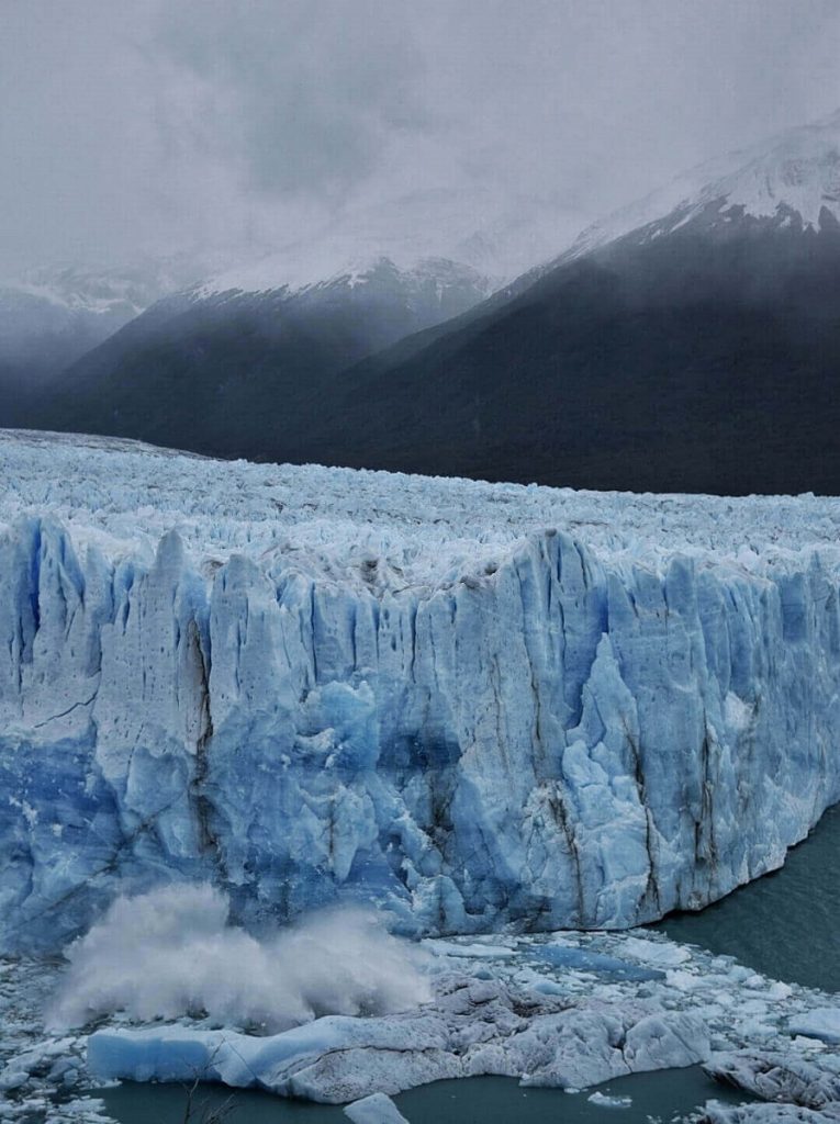 IceCrackingPeritoMoreno IceCrackingPeritoMoreno