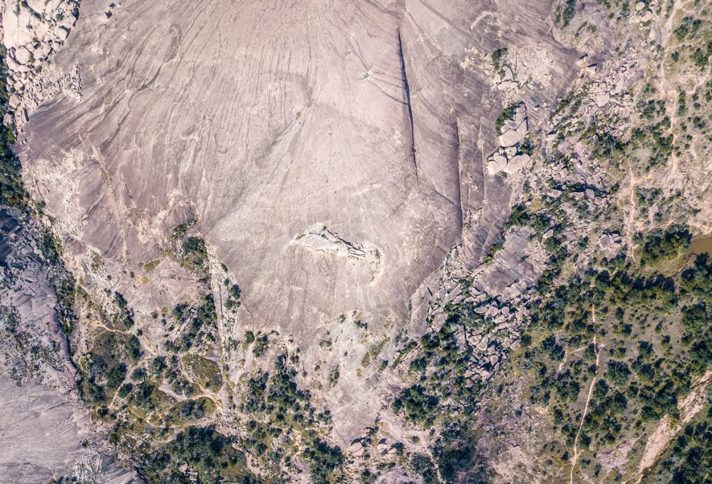 aerial photo of mountain and trees at daytime
