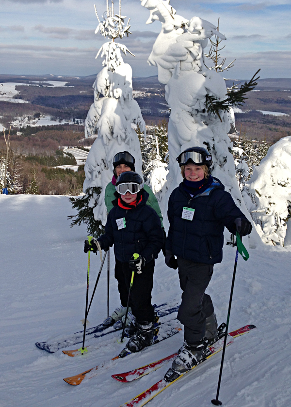 Horst_family_skiing