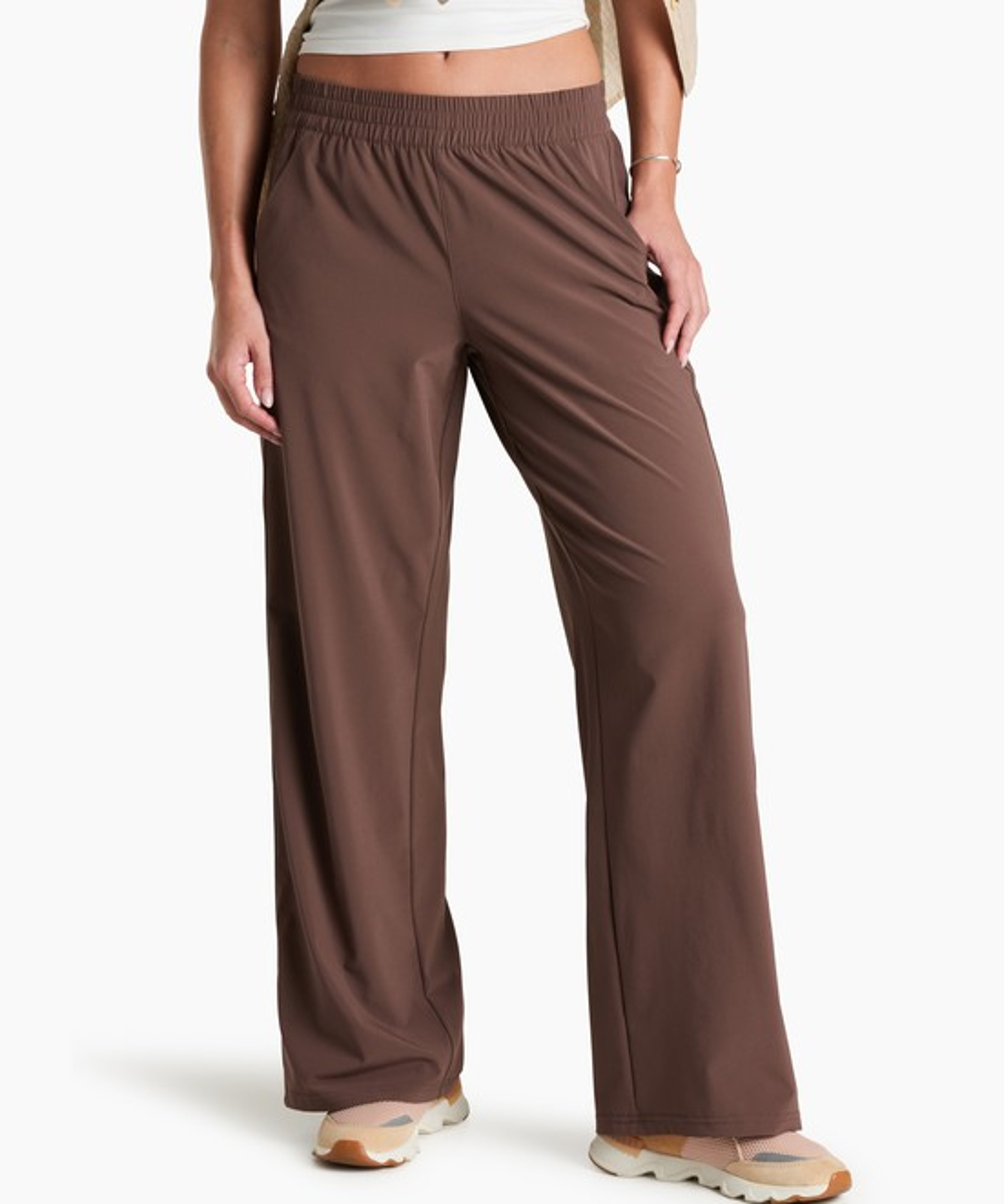 KUHL W's Vantage Wide Leg Coffee Front