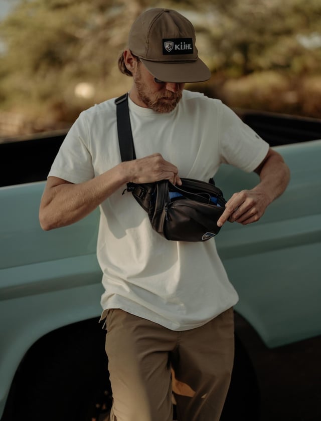 Eskape bags & packs
