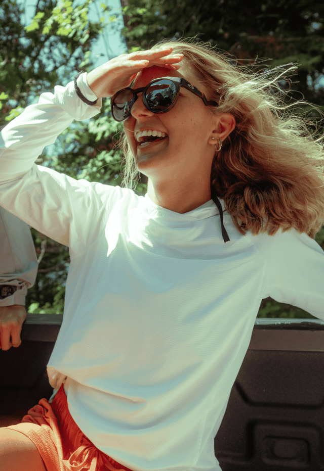 WOMEN'S UPF TOPS