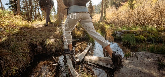 KUHL WOMEN'S CLOTHING HIKING PANTS
